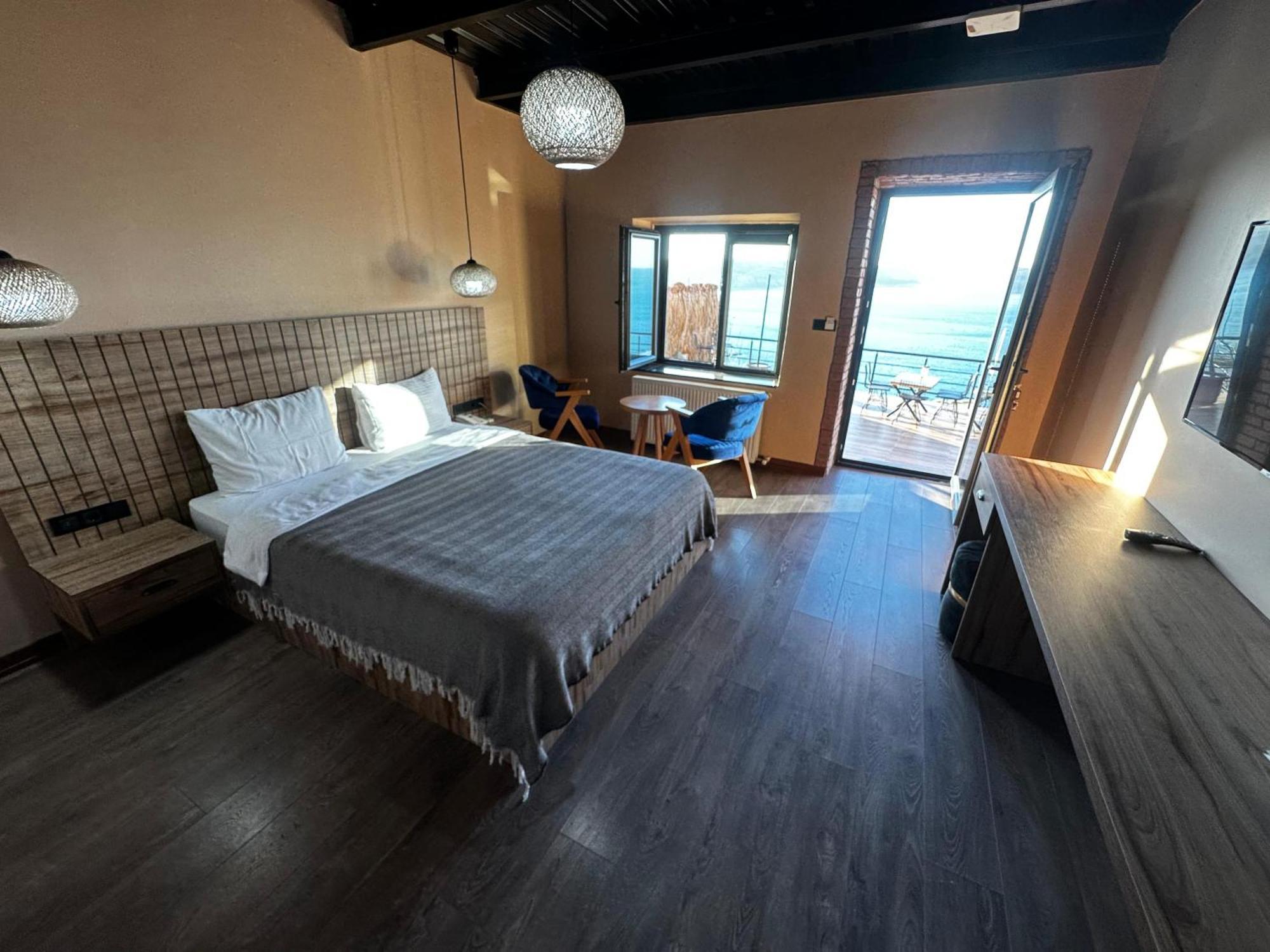 Marina Fener Hotel Istanbul Airport Karaburun  Bagian luar foto
